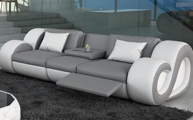 Eine moderne Couch mit tollen Funktionen