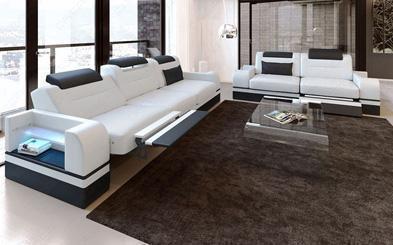 Moderne Couchgarnitur mit Beleuchtung