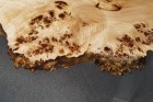 Holz Esstisch mit Epoxidharz Füllung