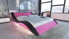 Modernes Leder Bett Frankfurt in pink Nebenfarbe schwarz