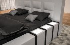 Modernes Komplettbett Asti mit LED Beleuchtung in weiß-schwarz