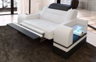 Luxus Leder Sessel Parma in weiß-schwarz - Die LED Beleuchtung, USB Anschluss und Relaxfunktion sind optional erhältlich.