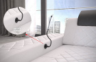 Das Sofa verfügt über einen USB-Anschluss